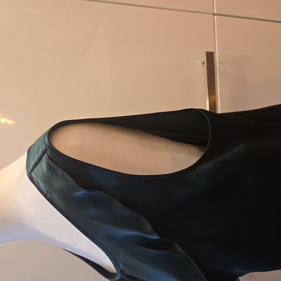 Talbots 100% Silk Draped Tiered Sleeveless Blouse Emerald Green Womens Size 12 - Picture 5 of 11